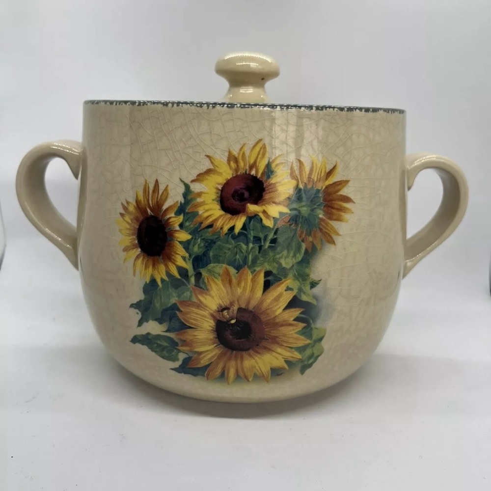 Vintage Home & Garden Stonewear Collection Bumble Bee Design Pot